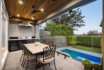 /international/au/1a-caroline-street-aberfeldie-vic-148273000/