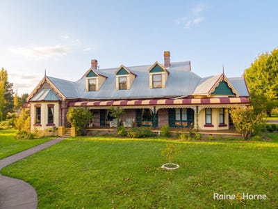 /international/au/7-wyevale-close-armidale-nsw-151201892/