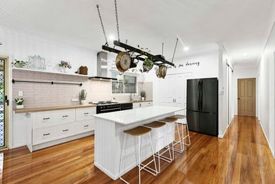 /international/au/118-central-road-tinana-qld-151545904/