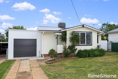 /international/au/6-gowrie-parade-mount-austin-nsw-152614628/