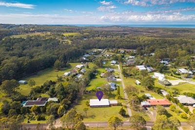 /international/au/12-pacific-view-drive-hallidays-point-nsw-151161464/