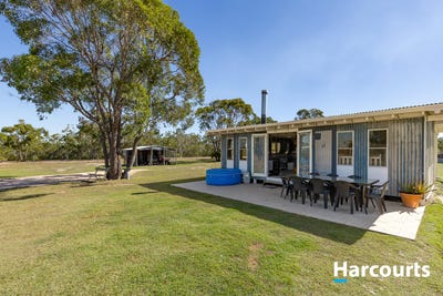 /international/au/332-pioneer-road-buxton-qld-151478160/