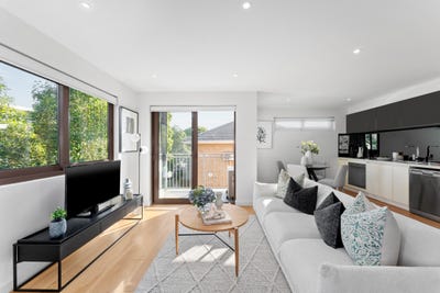 /international/au/2-2c-walsh-street-ormond-vic-151028228/