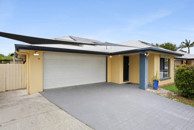 /international/au/10-windermere-way-sippy-downs-qld-152542688/