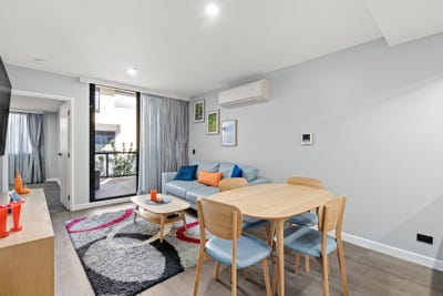 /international/au/201-82-bulla-road-strathmore-vic-151100300/