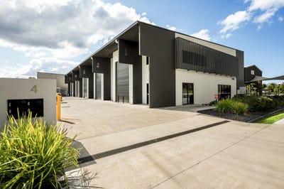 /international/au/4-4-lenco-crescent-landsborough-qld-505236836/
