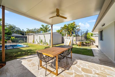 /international/au/6-nalkari-street-coombabah-qld-152506716/