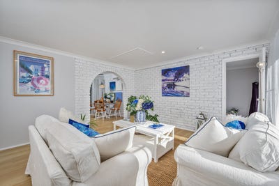 /international/au/53-singles-ridge-road-winmalee-nsw-143094804/