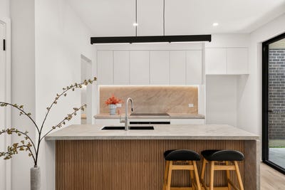 /international/au/29a-young-avenue-west-hindmarsh-sa-152654508/