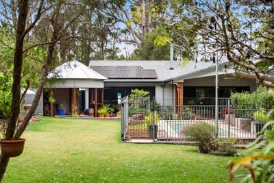 /international/au/20-hampton-road-hampton-qld-152412584/