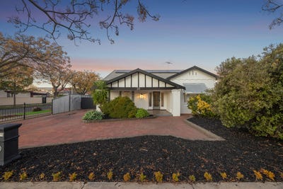 /international/au/28-devon-street-largs-bay-sa-148547484/