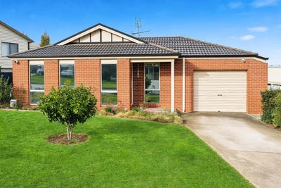 /international/au/1-4-logan-street-warragul-vic-151429028/