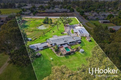 /international/au/1-11-storey-road-logan-village-qld-151009424/