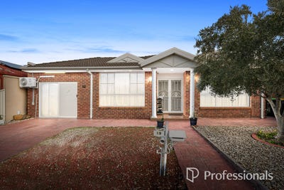 /international/au/19-thames-way-roxburgh-park-vic-151006124/