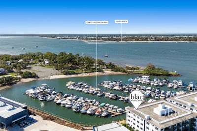/international/au/102-3-5-spinnaker-drive-sandstone-point-qld-150800480/