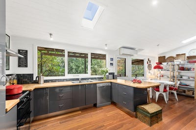 /international/au/10-lorna-close-bundanoon-nsw-148079684/