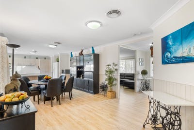 /international/au/7-teak-tree-road-loganholme-qld-148479860/?lang=pt