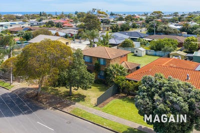 /international/au/23-kwinana-crescent-port-noarlunga-south-sa-152670708/