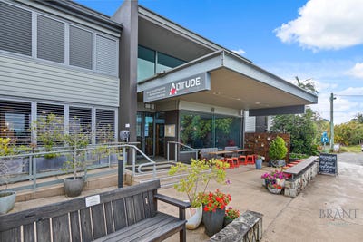 /international/au/103-94-96-main-street-montville-qld-151550360/