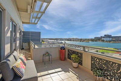 /international/au/902-25-bellevue-street-newcastle-west-nsw-148393992/