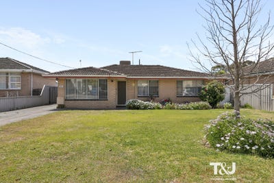 /international/au/35-bradley-street-yokine-wa-152345280/