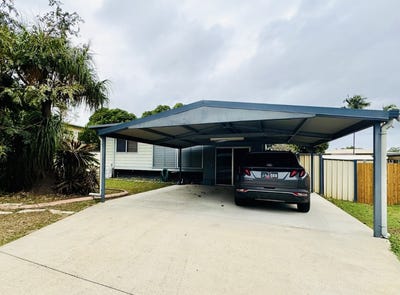 /international/au/100-mccool-street-moranbah-qld-151609804/