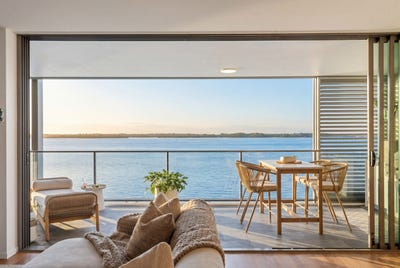 /international/au/27302-ephraim-island-paradise-point-qld-151329348/