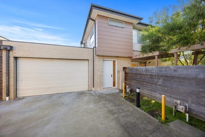 /international/au/11-emica-parade-knoxfield-vic-148475956/