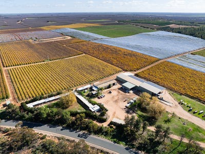 /international/au/693-kenley-road-kenley-vic-700412244/