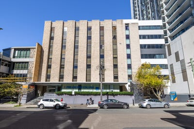 /international/au/g2-8-thomas-st-chatswood-nsw-505149616/