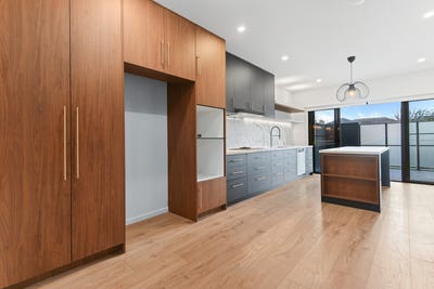 /international/au/5-259-stud-road-wantirna-south-vic-151028688/