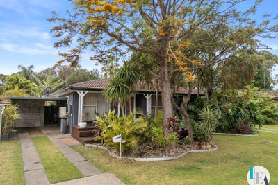 /international/au/27-jarrah-way-albion-park-rail-nsw-152456468/