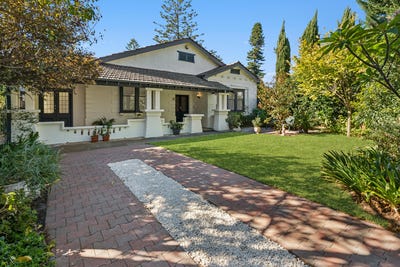 /international/au/93-broadway-glenelg-south-sa-150766376/
