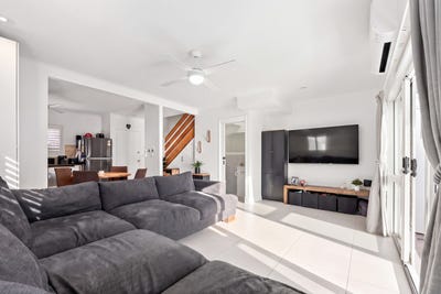 /international/au/1-31-rutherford-street-yorkeys-knob-qld-152477736/