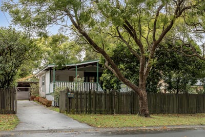 /international/au/48-stuart-street-mount-lofty-qld-151254456/