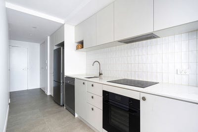 /international/au/413-220-melrose-drive-phillip-act-151439616/