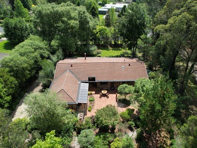 /international/au/9-farnborough-drive-moss-vale-nsw-150857836/