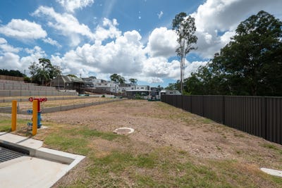 /international/au/lot-6-84-92-queens-road-everton-park-qld-204464660/