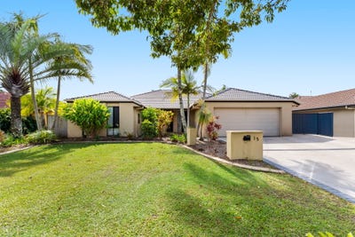 /international/au/15-pembroke-crescent-sippy-downs-qld-151041352/