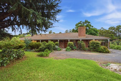/international/au/1-southern-avenue-sale-vic-150852304/