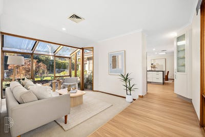 /international/au/7-wenholz-street-farrer-act-151266984/