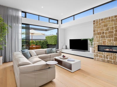 /international/au/17a-mitchell-street-mornington-vic-151467916/