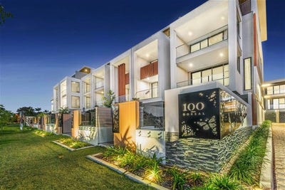 /international/au/17-100-dorsal-drive-birkdale-qld-151560288/