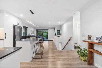 /international/au/13-14-bourton-road-merrimac-qld-151195924/