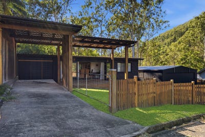 /international/au/14-16-edward-street-somerset-dam-qld-151292992/