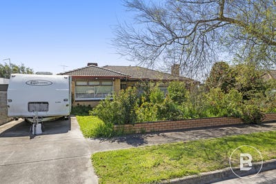 /international/au/7-bruce-drive-sebastopol-vic-152478080/