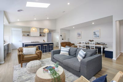 /international/au/14-dunnart-court-thurgoona-nsw-148479540/