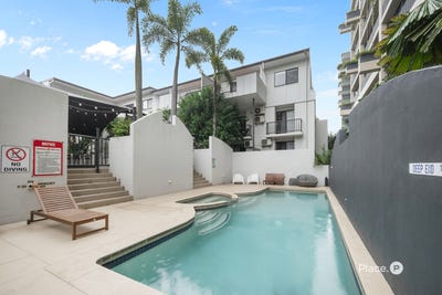 /international/au/19-49-russell-street-south-brisbane-qld-150654320/