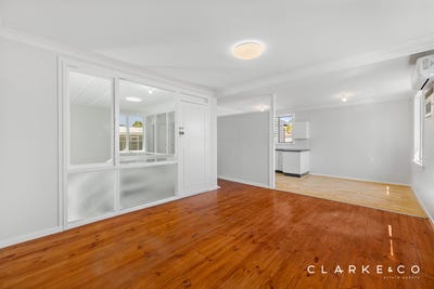 /international/au/18-duckenfield-avenue-woodberry-nsw-152460256/