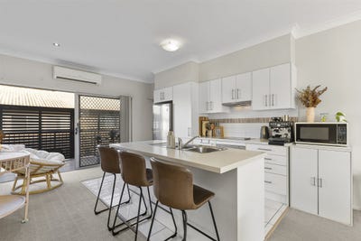 /international/au/6-17-gordon-parade-everton-park-qld-151551220/